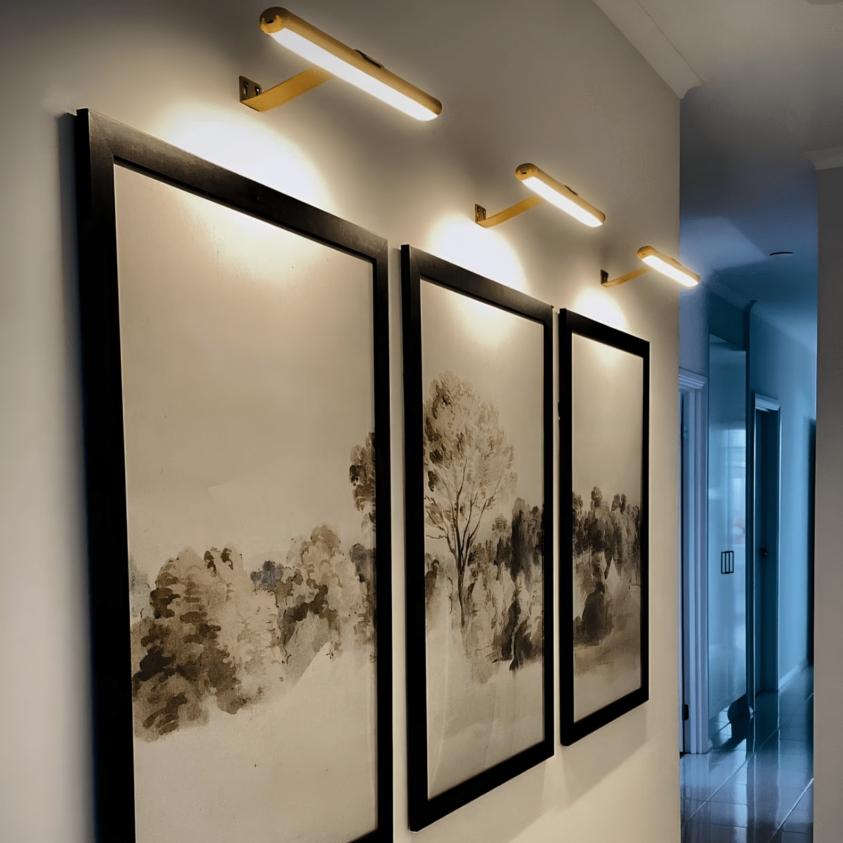 Pictura Wall Lamp