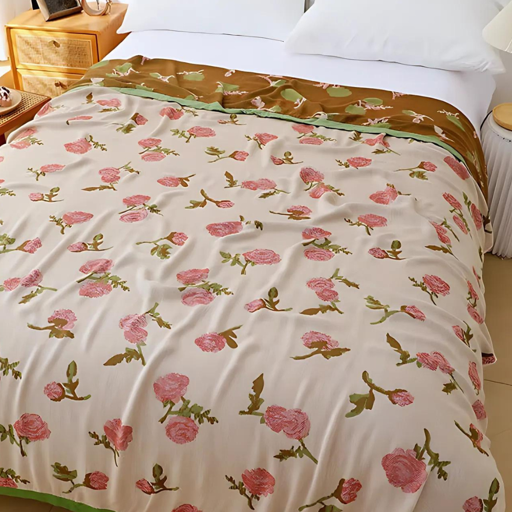 Bamboo Fiber Summer Blanket Rose Pattern Quilt