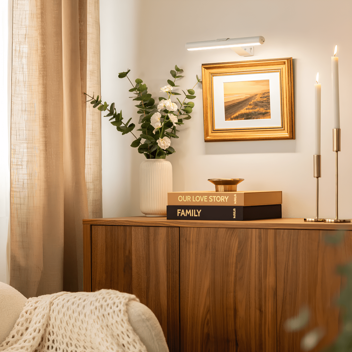 Pictura Wall Lamp