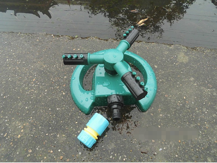 Adjustable 360 Lawn Sprinkler