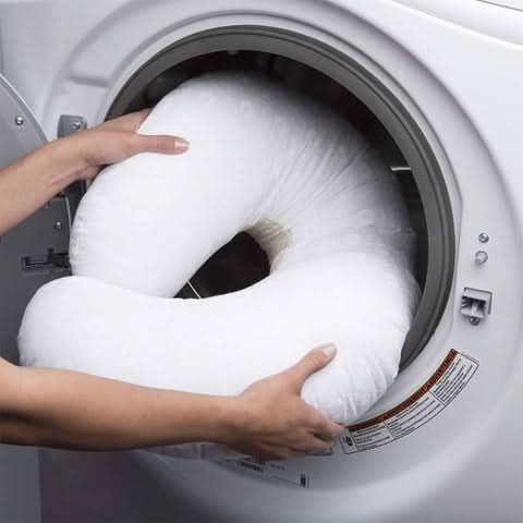 Adjustable Newborn Cushion with Anti-Roll Support (0–12 Months)