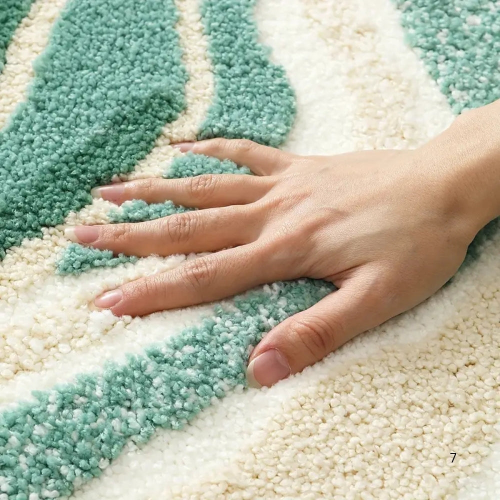Fluffy Wavy Pattern Bath Mat