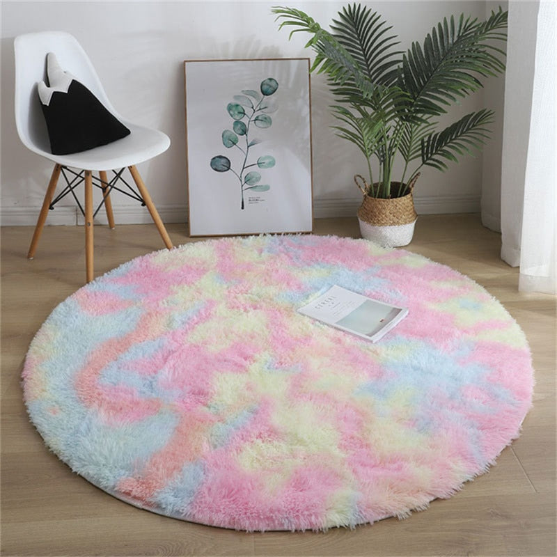 Round Shaggy Area Rug in Soft Polyester | Dotted Non Slip Underside and an Overlocked Edge | Six Diameters, 14 Colors