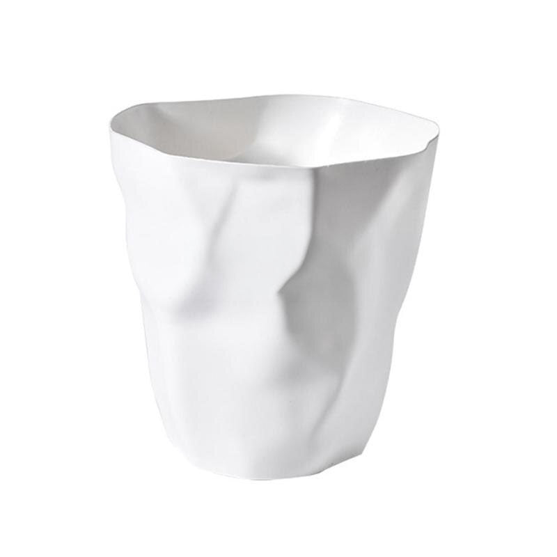 FORMHAUS – Stylish minimalist trash can with unique irregular shape
