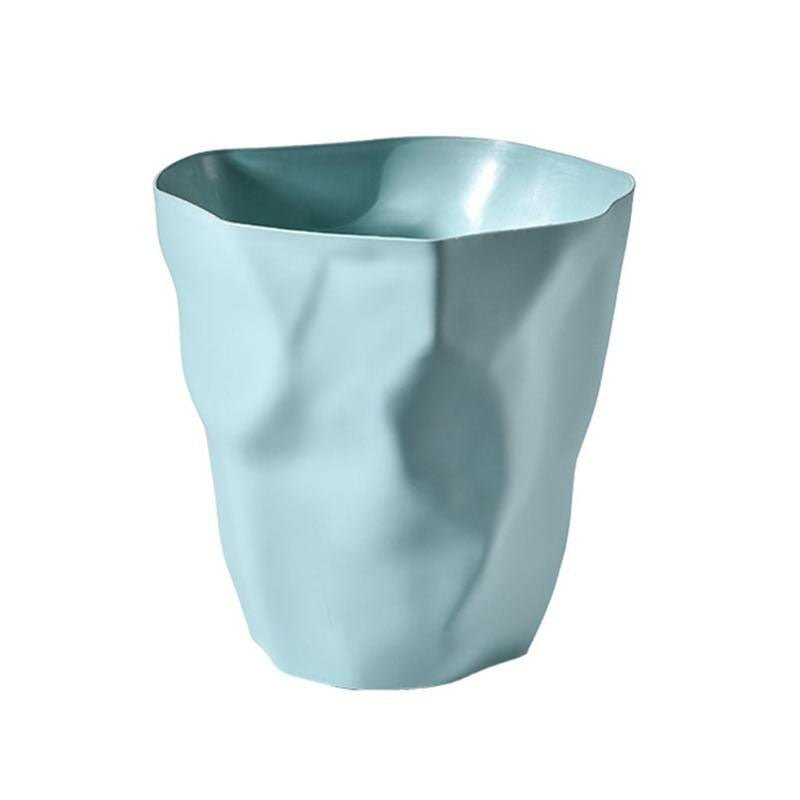 FORMHAUS – Stylish minimalist trash can with unique irregular shape