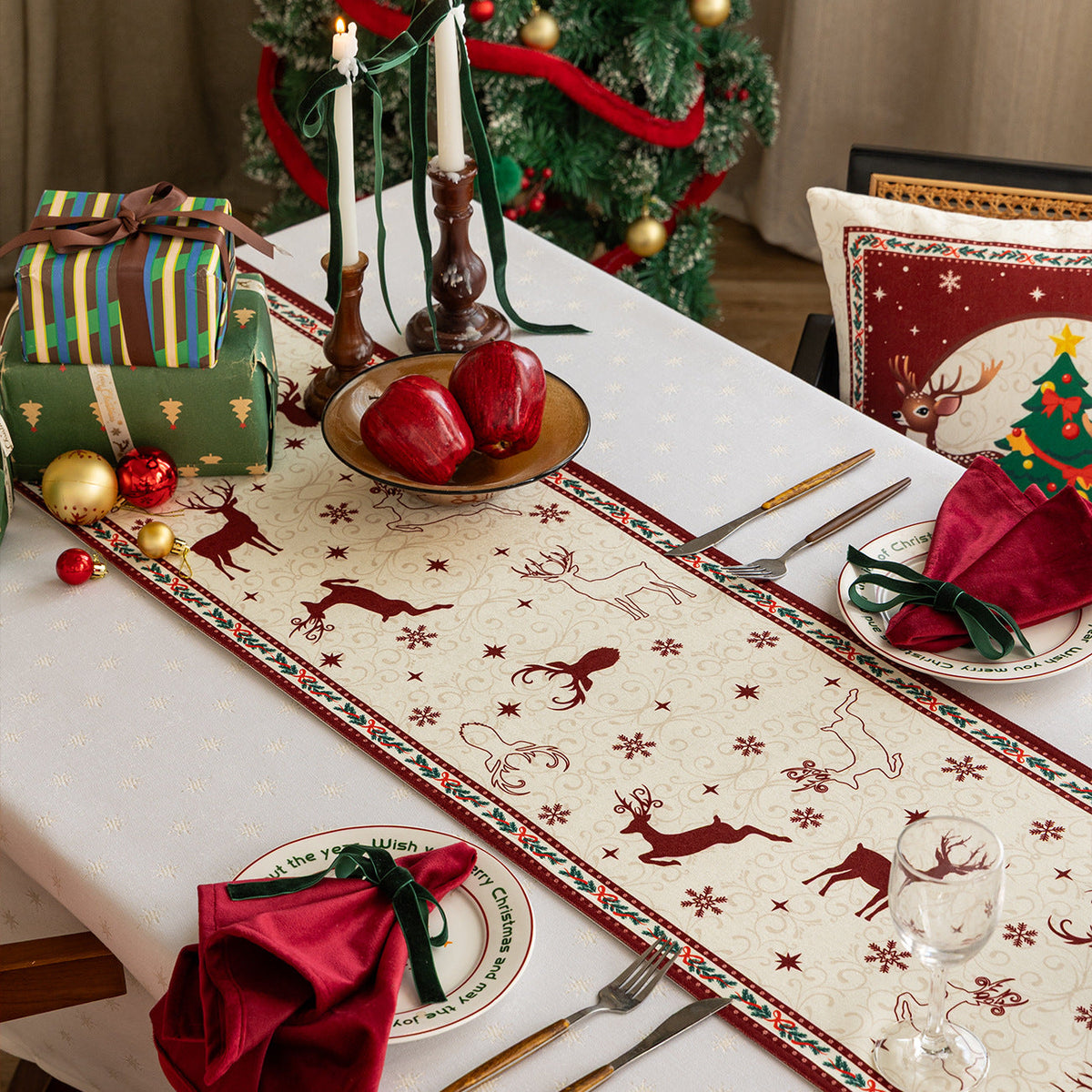 Christmas Table Runner with Reindeer and Star Print | Soft Cotton Blend Weave, Finished Edges | Machine Washable Mat, 5 Lengths