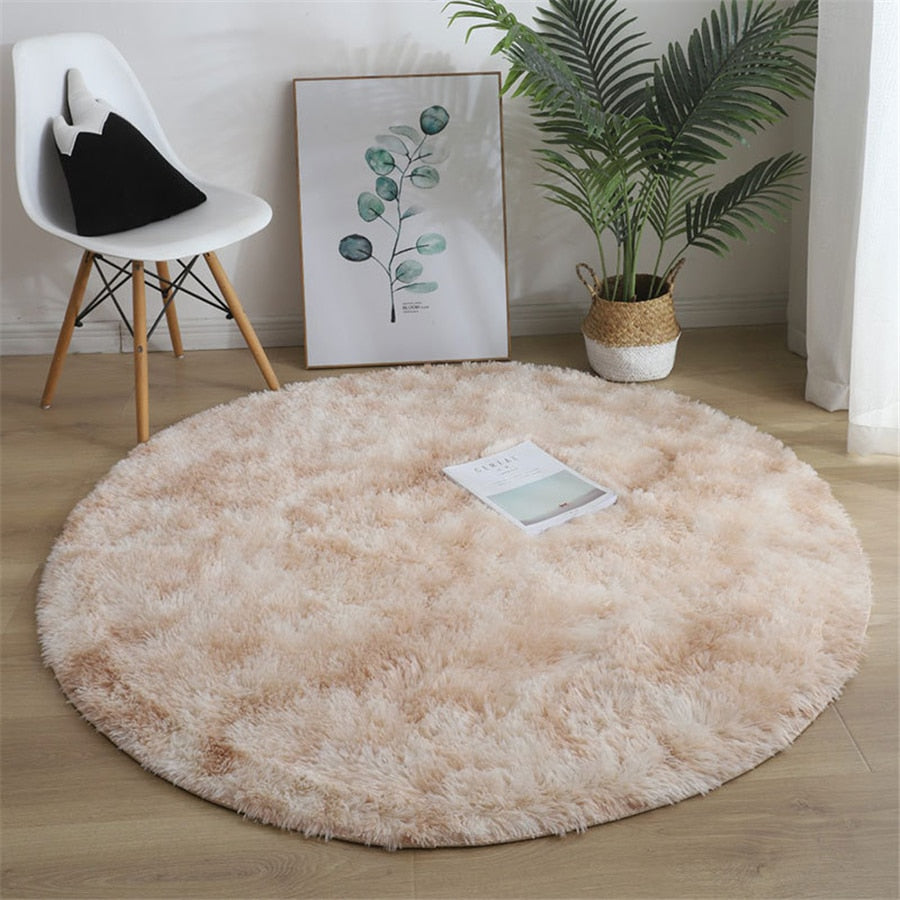 Round Shaggy Area Rug in Soft Polyester | Dotted Non Slip Underside and an Overlocked Edge | Six Diameters, 14 Colors