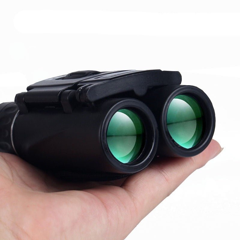 Compact 40x22 Binoculars with a 2000 m Viewing Range | Central Focus Wheel for Hunting, Hiking and Camping