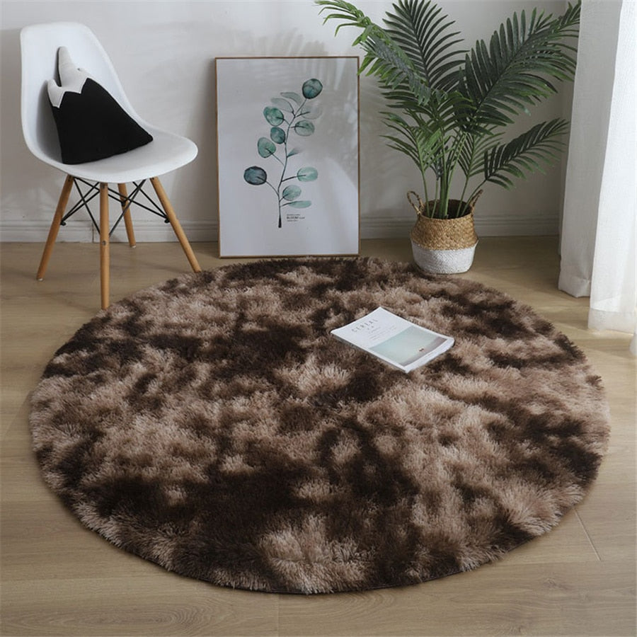 Round Shaggy Area Rug in Soft Polyester | Dotted Non Slip Underside and an Overlocked Edge | Six Diameters, 14 Colors