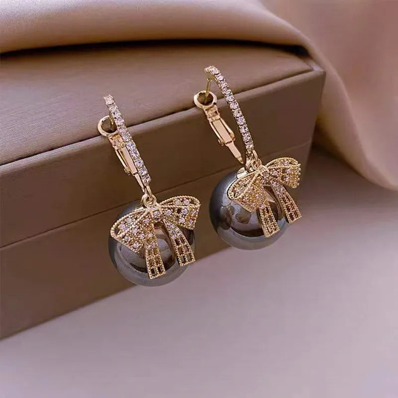 Christmas Earrings with Faux Pearl and Bow | Festive Jewelry in Beige, Pink, Red or Grey | Lightweight 2.5 cm Drops