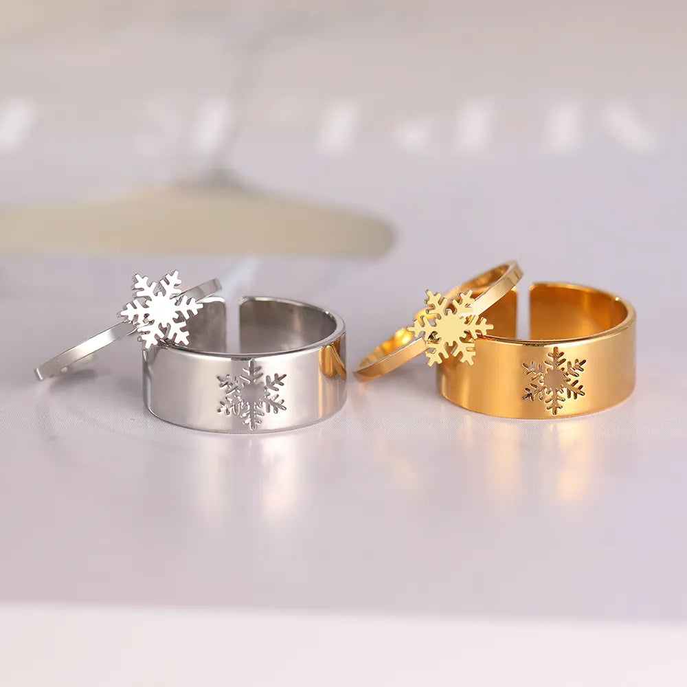 Christmas Snowflake Earrings | Gold-Plated 925 Silver Festive Jewelry | Lightweight Drops for Holiday Party Looks