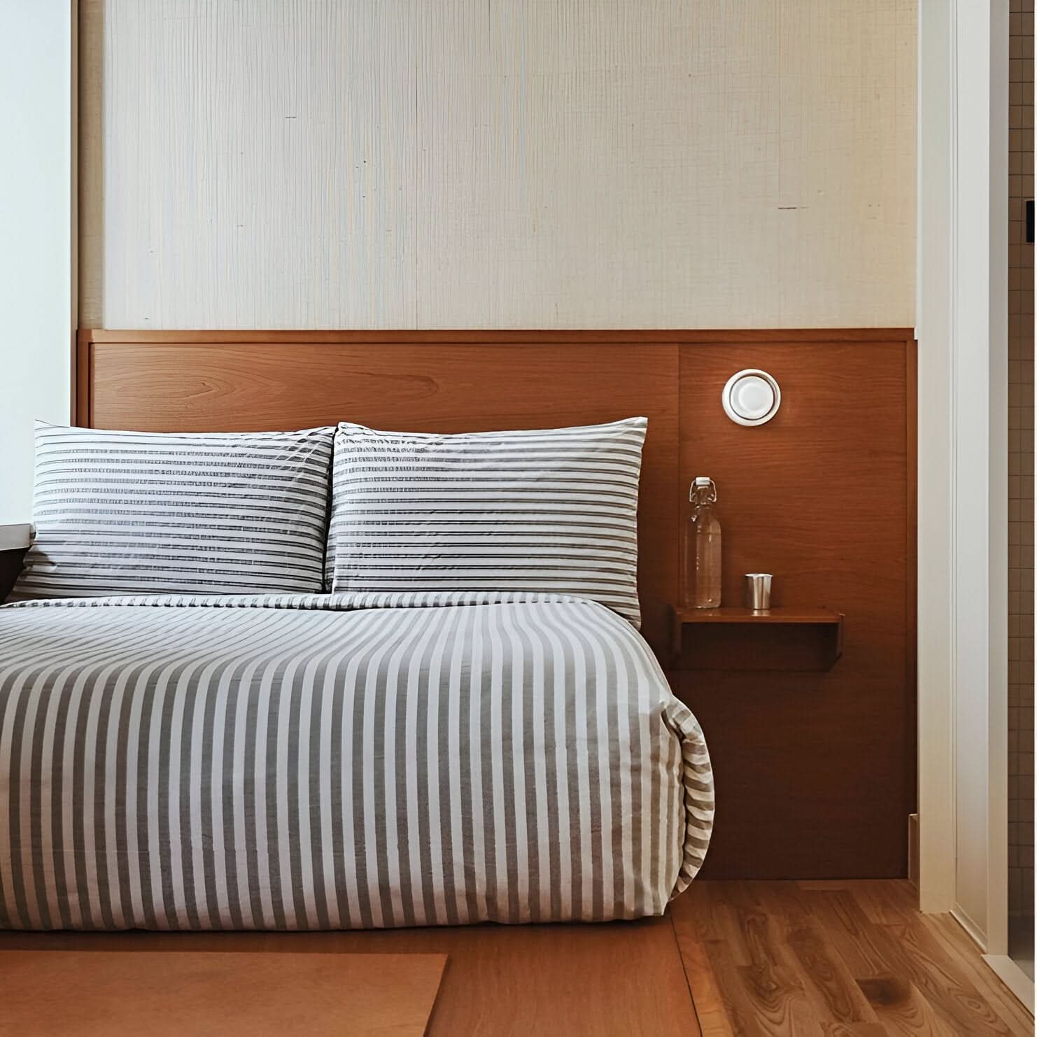 LED Aluminum Wall Light Minimalist Design