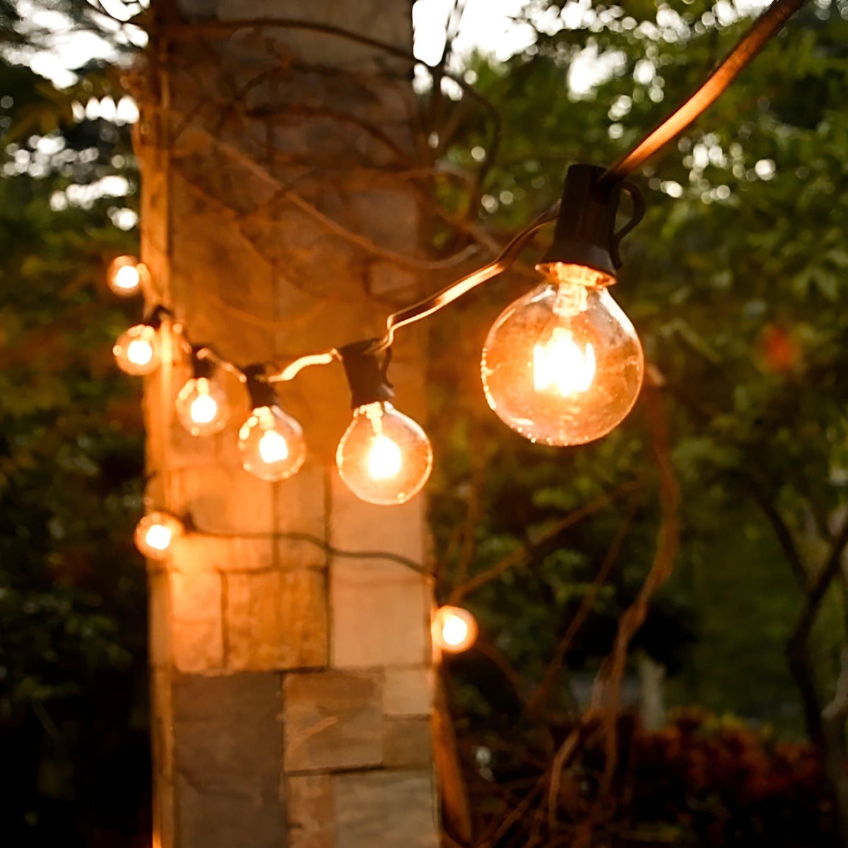 Outdoor Christmas Lights with Warm White Globe Bulbs | Garden, Patio and Party String Lighting | 15 or 30 Meter