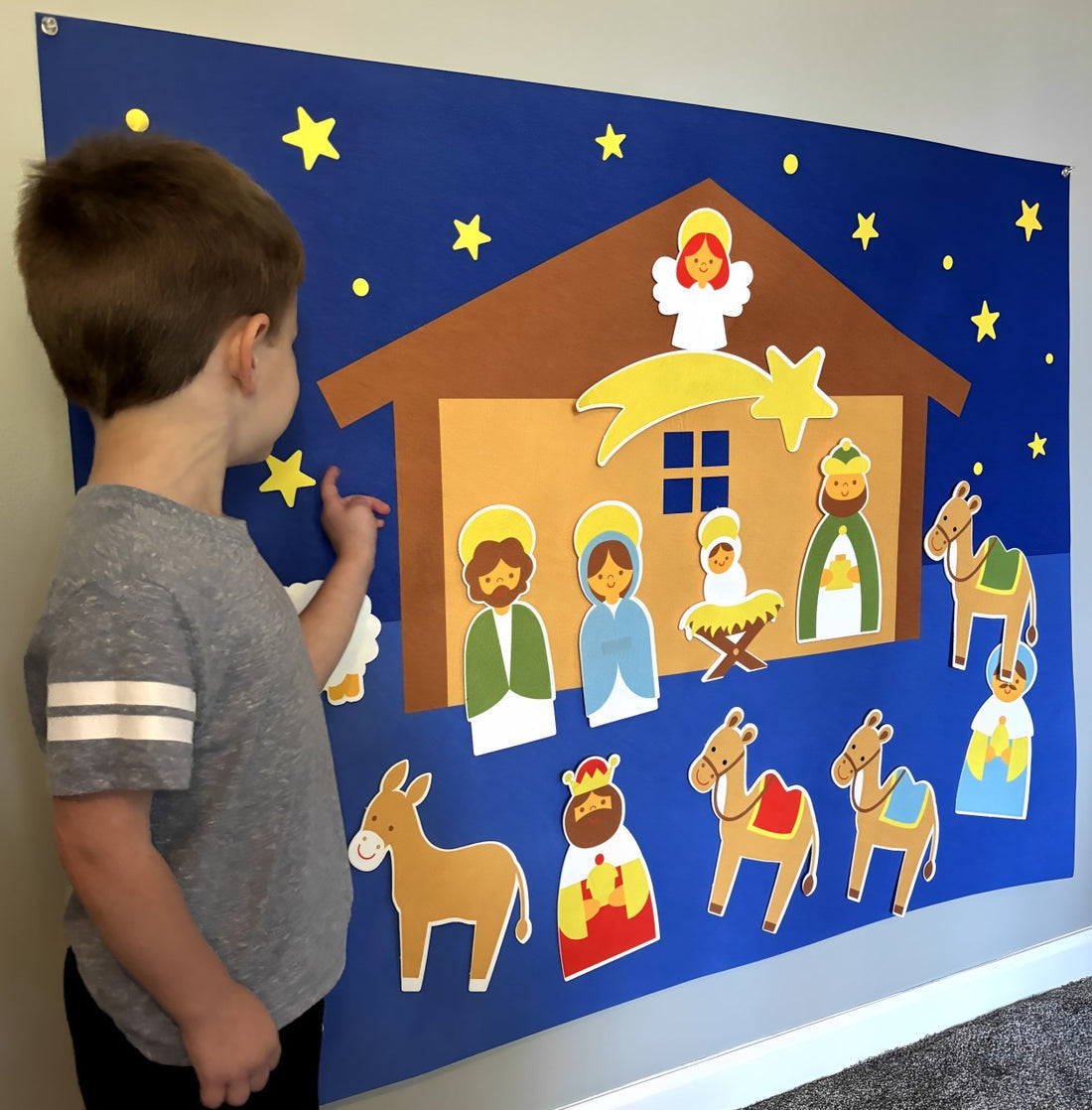 Felt Christmas Nativity Set for Kids | Soft Figures of Mary, Joseph and Baby Jesus | Interactive Holiday Craft Scene