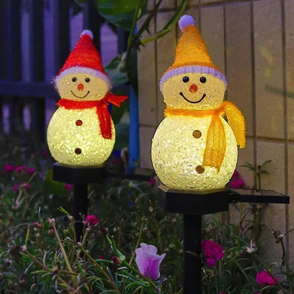 Solar Snowman Lamp for Garden and Patio | Outdoor Christmas Decorations Powered by the Sun | Festive Xmas Lights for Pathways