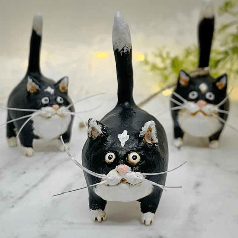 Handmade Cat Christmas Ornament in Hand-Painted Resin | Unique Festive Tree Hanger | Six Coat Designs, 6 x 5 x 3 cm