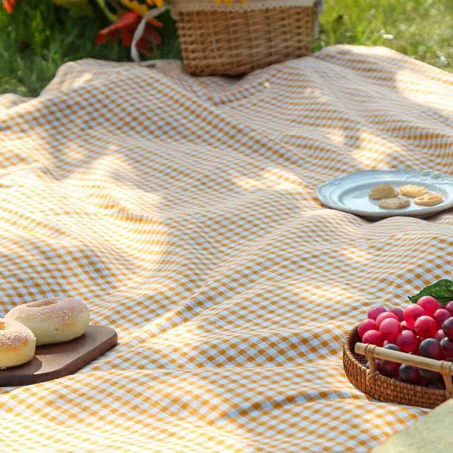 Quick-Dry Plaid Picnic Mat 39x59 to 94x59 In | 3 Colors | Lightweight Foldable Mat for Camping, Beach & Travel