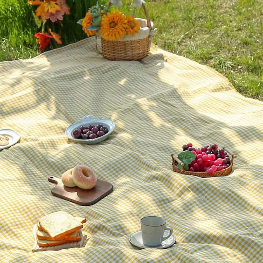 Quick-Dry Plaid Picnic Mat 39x59 to 94x59 In | 3 Colors | Lightweight Foldable Mat for Camping, Beach & Travel