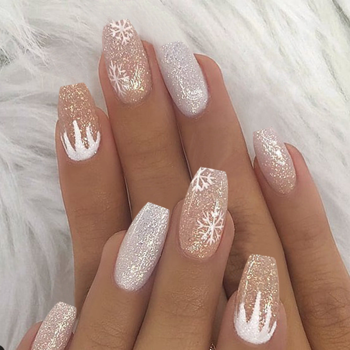 Christmas Press On Nails with Snowflake Motifs | Glittering Nail Art Set for Festive Dinners | Xmas Manicure at Home