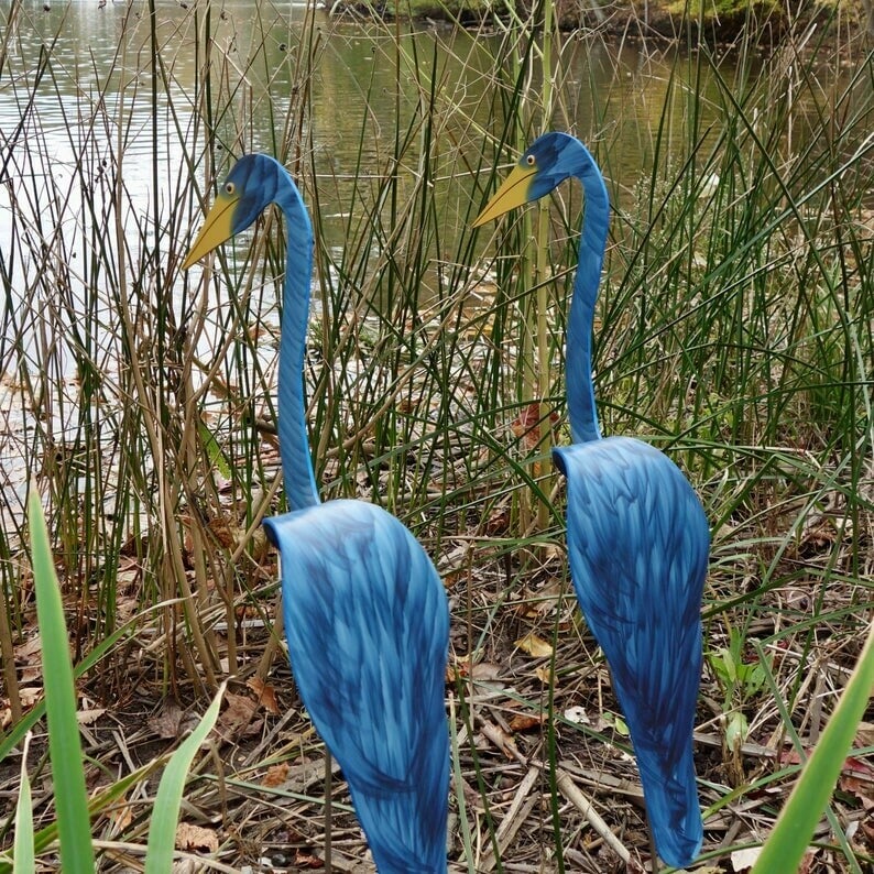 Spinning Flamingo Garden Ornaments That Turn in the Wind | Bird 19.6 Inches Plus a 16.5 Inch Stake | Eight Colors