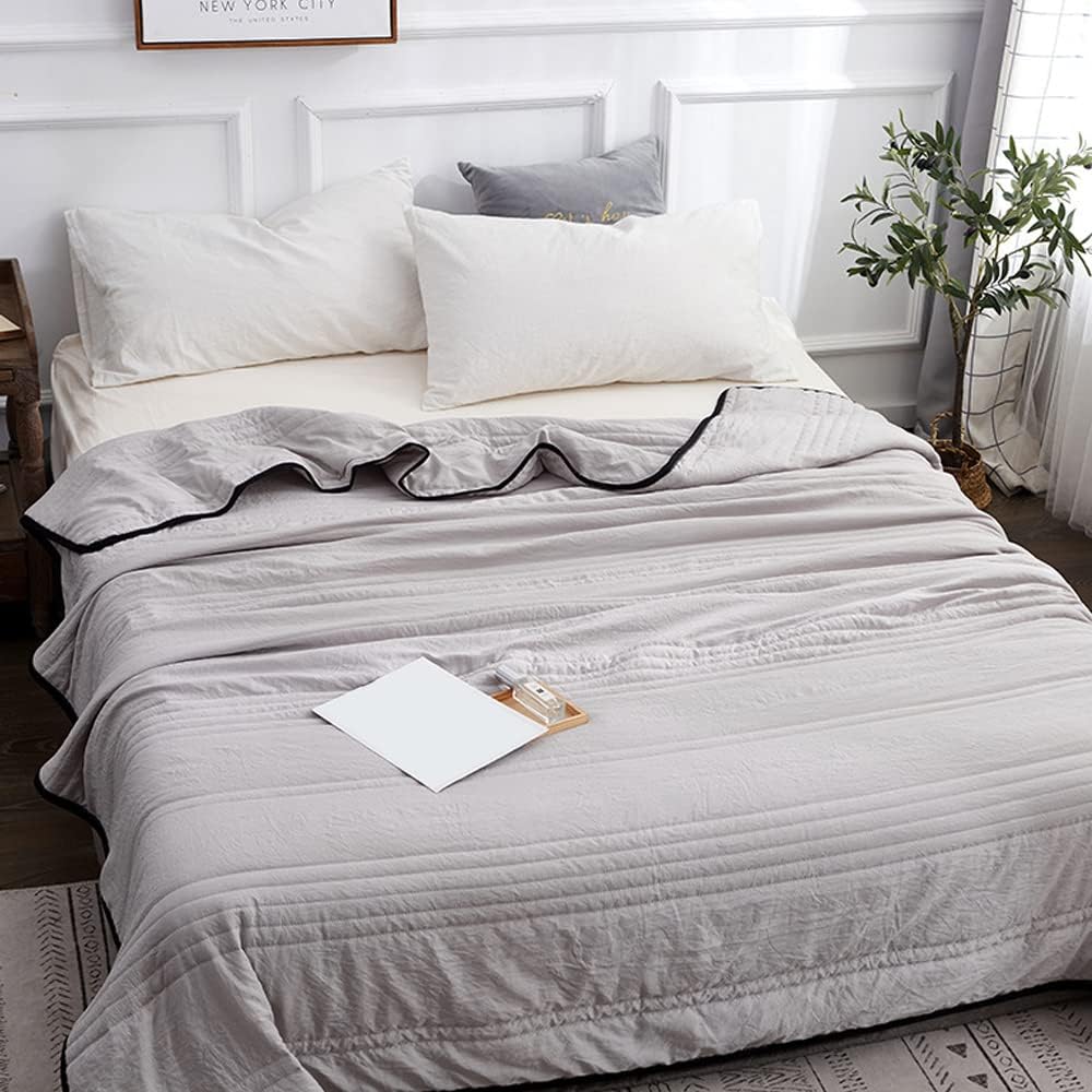 Cooling Blanket Lightweight Summer Quilt