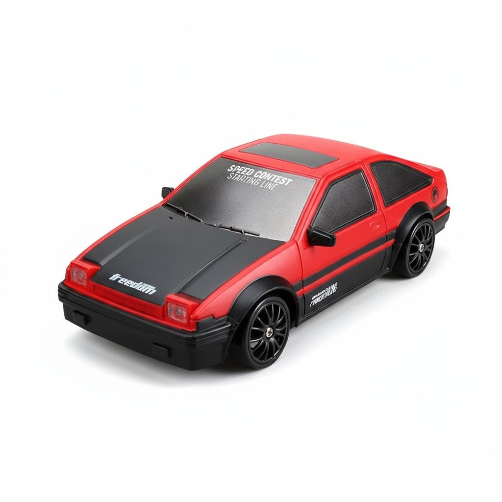 DRIFTIGNITE – 4WD RC drift car with especially slippery tires