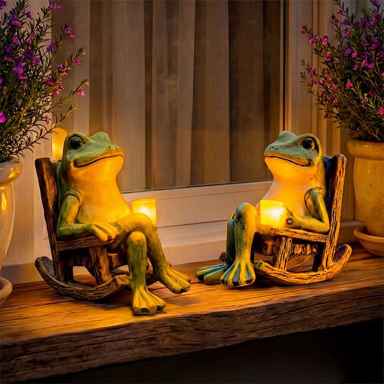 Solar-Powered Garden Frog Statue 10 In Tall | Durable Resin | Warm Amber Glow | Auto On/Off Outdoor Decor Light
