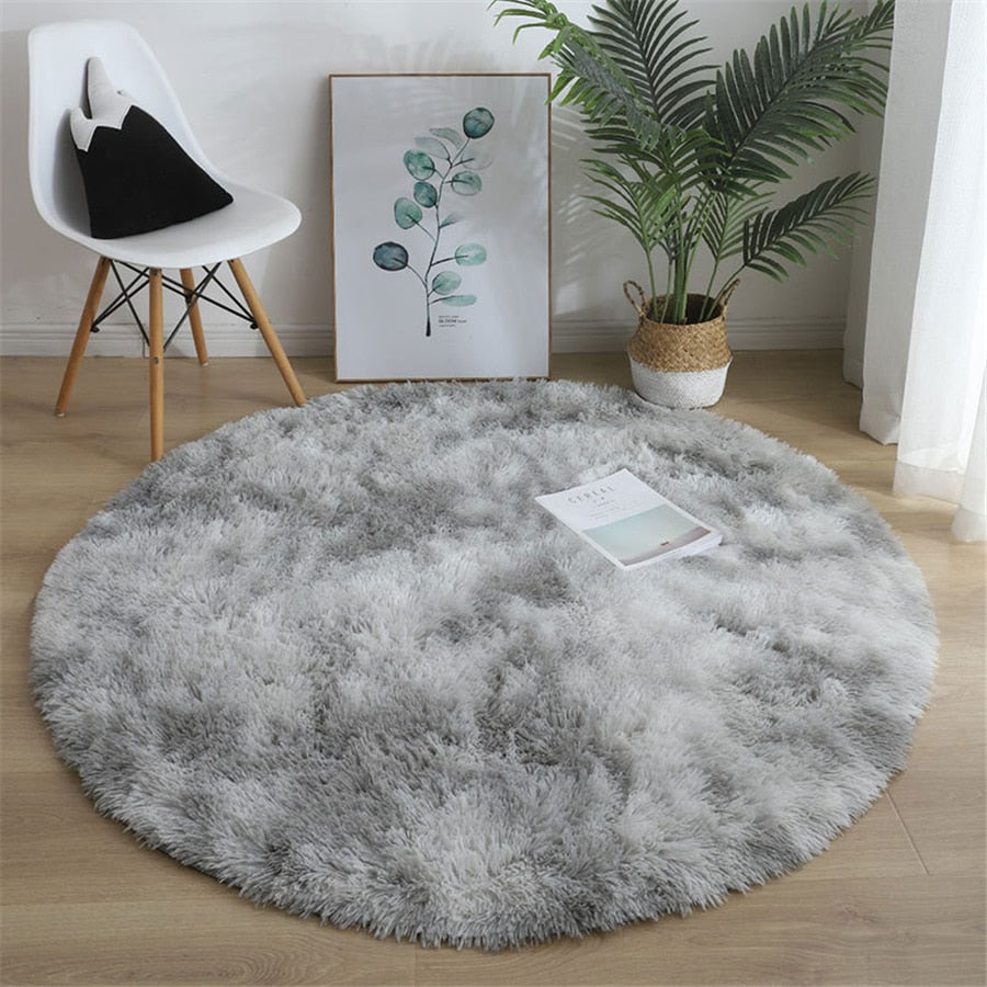 Round Shaggy Area Rug in Soft Polyester | Dotted Non Slip Underside and an Overlocked Edge | Six Diameters, 14 Colors