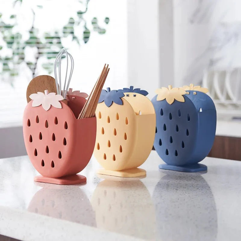 BERRYRACK – Creative Kitchen Holder in Strawberry Design for Cutlery & Chopsticks