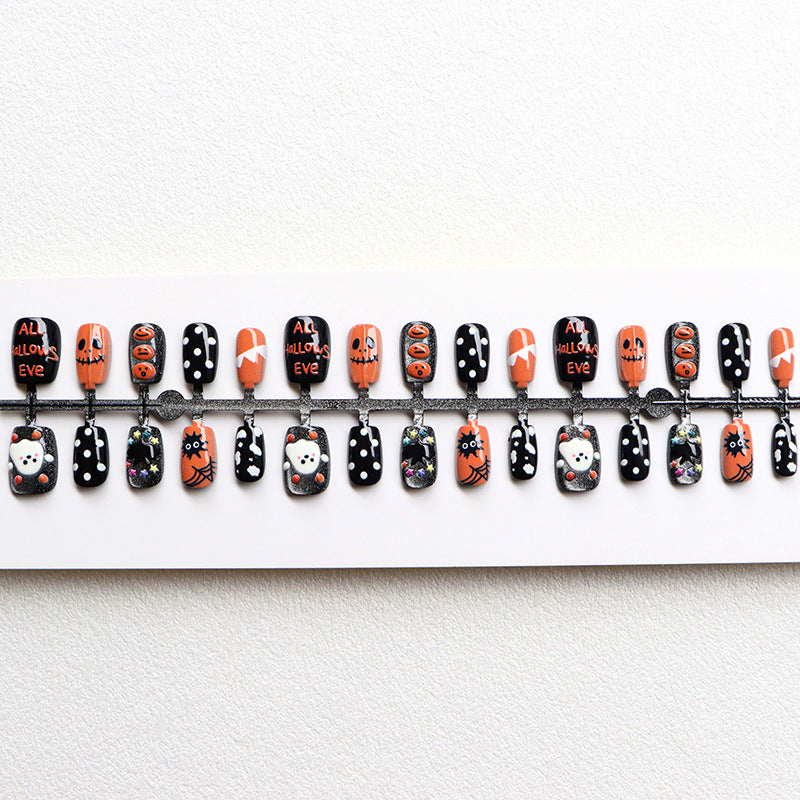 Halloween Press-On Nails | Available in Kürbisfest | Glue-Free Application in Minutes for Parties and Nights Out