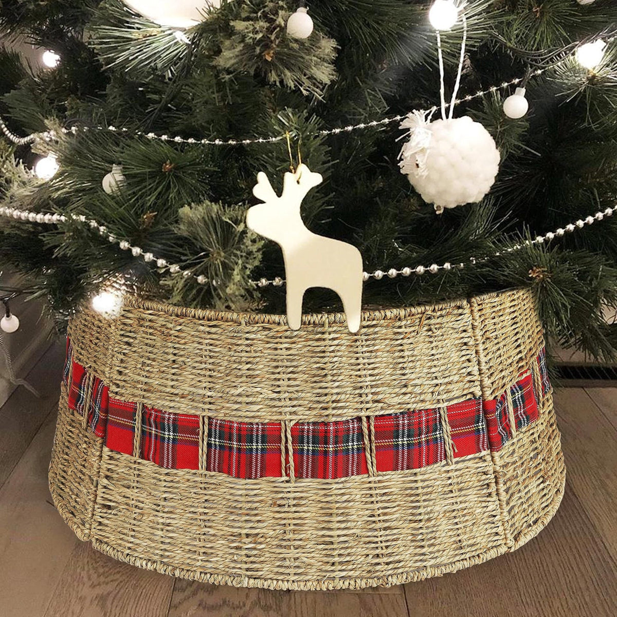 Woven Christmas Tree Stand Cover in Natural Fibres | Rustic Xmas Basket for the Base in Red or Green | Festive Decor