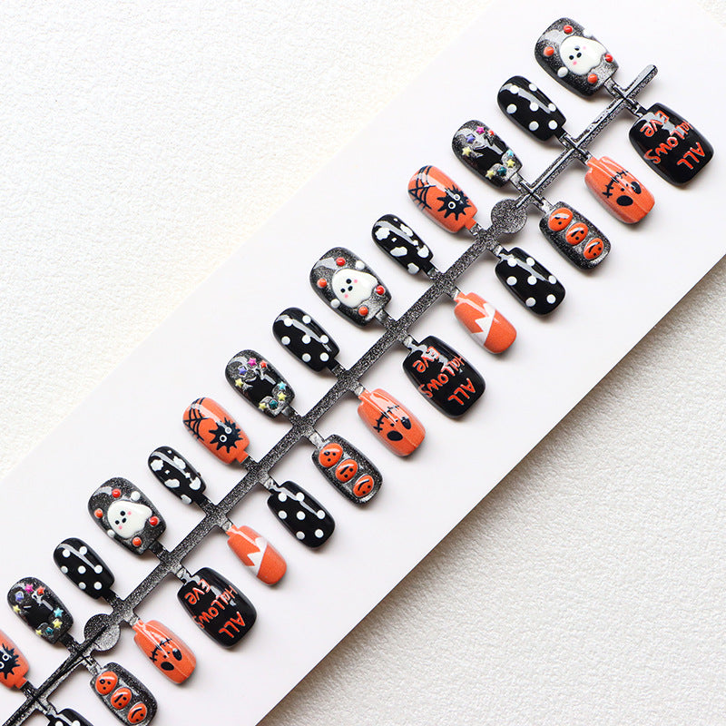 Halloween Press-On Nails | Available in Kürbisfest | Glue-Free Application in Minutes for Parties and Nights Out