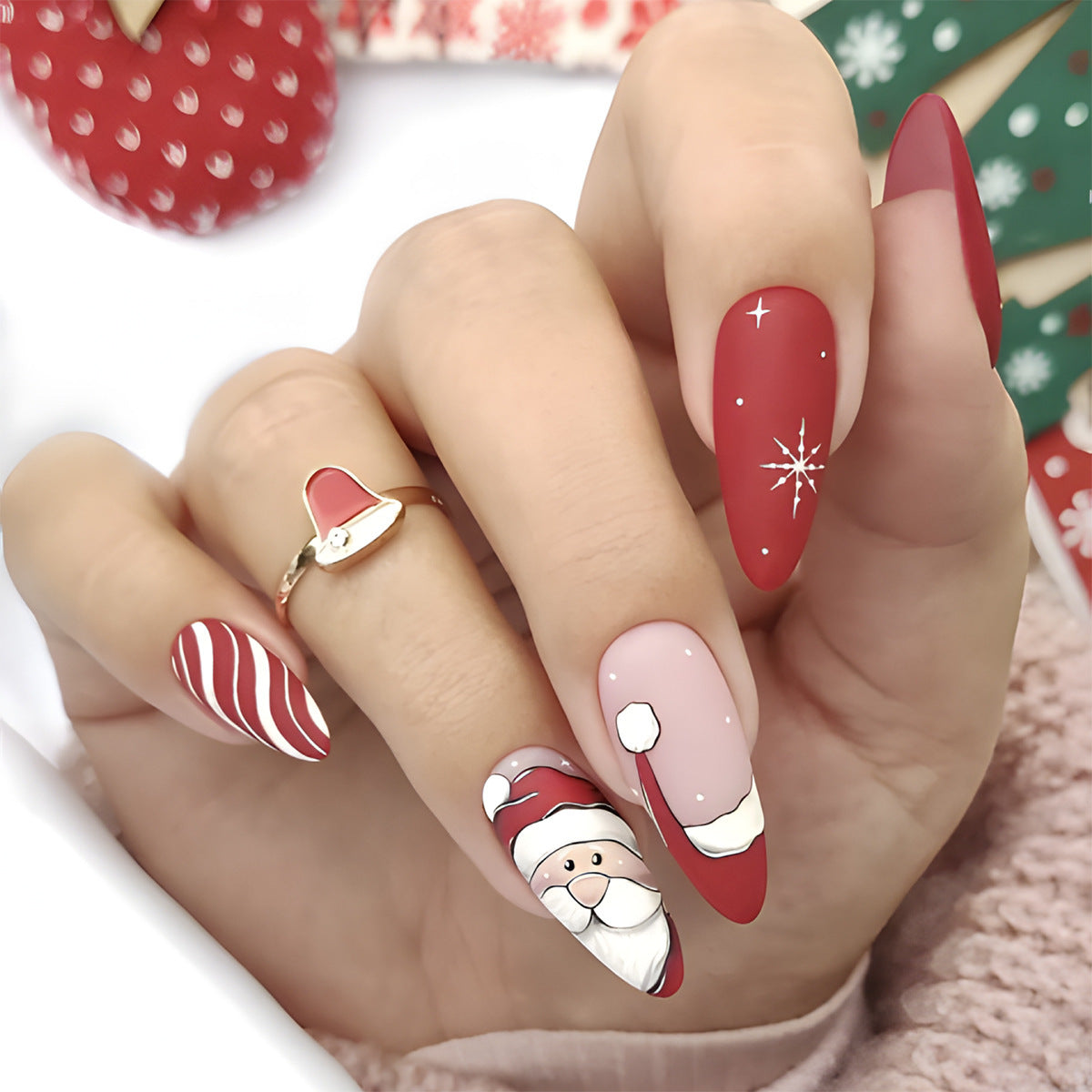 Christmas Fake Nails in Classic Holiday Colours | Set of 24 Nail Tips with Adhesive Included | Festive Xmas Manicure Kit