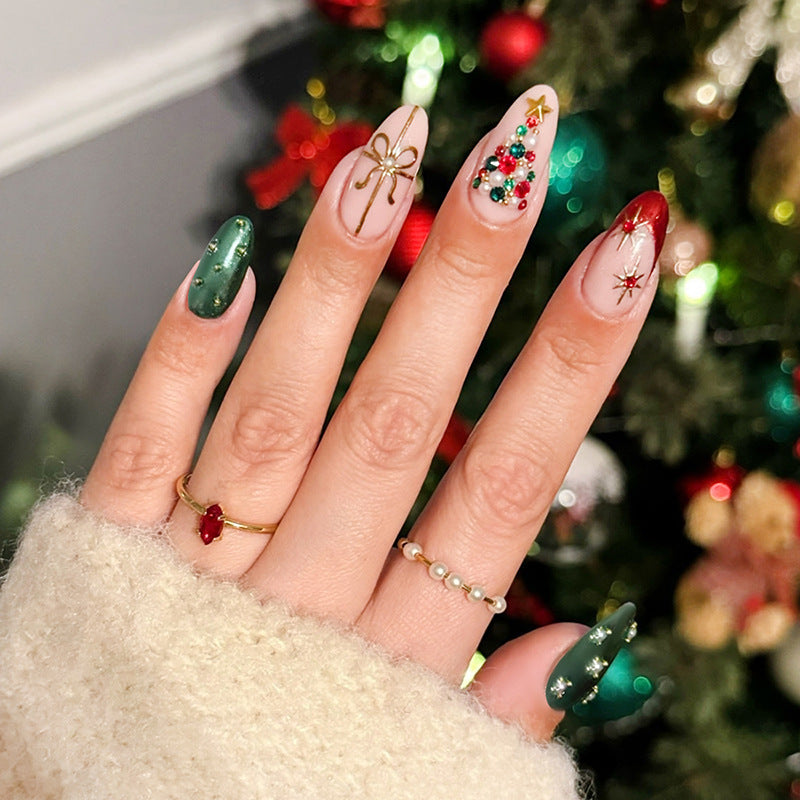 Green Christmas Tree Nails with Star and Glitter Motifs | Glossy Press On Nail Designs | Festive Winter Manicure
