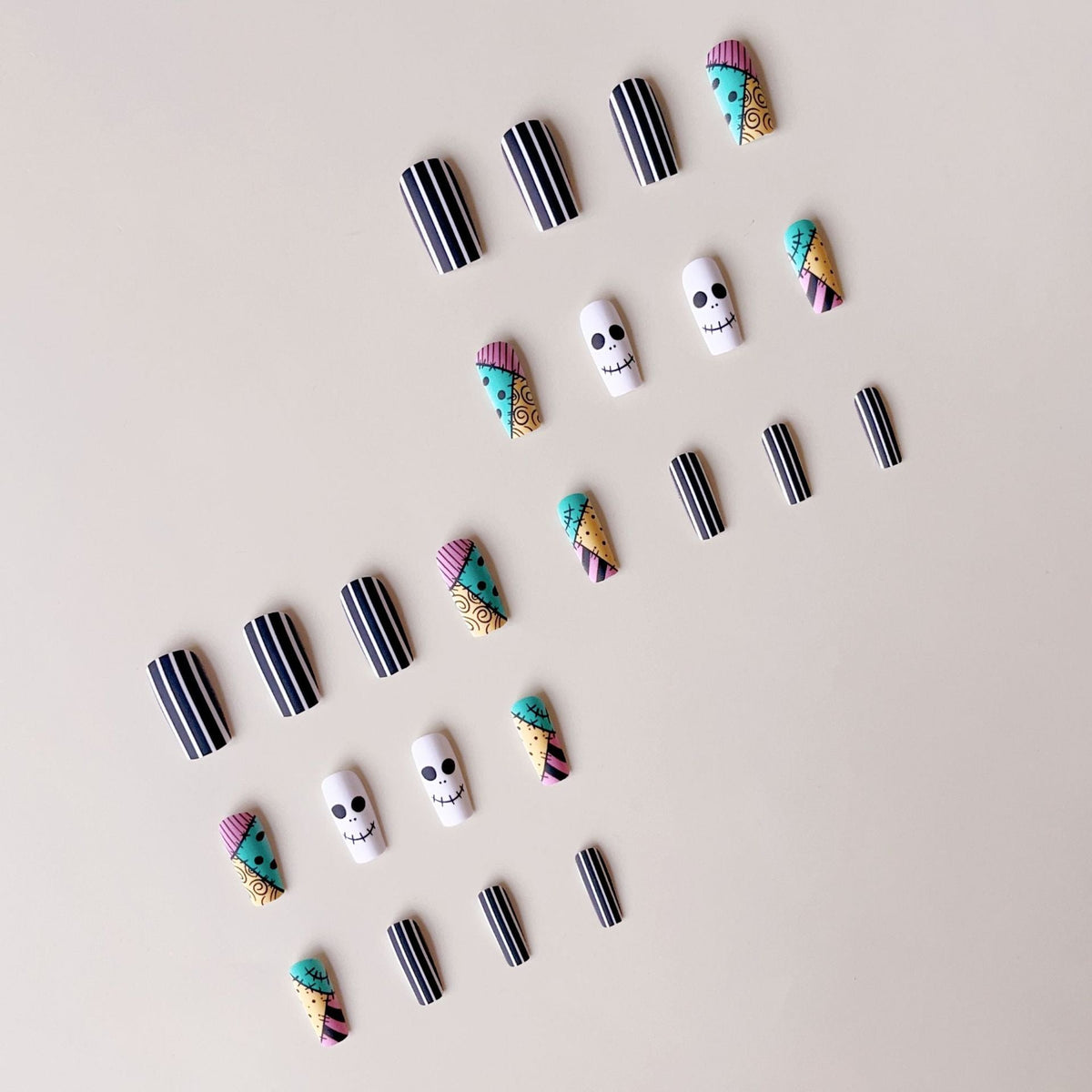 Halloween Press-On Nails | Available in Transparent, Unbekannt | Glue-Free Application in Minutes for Parties and Nights Out