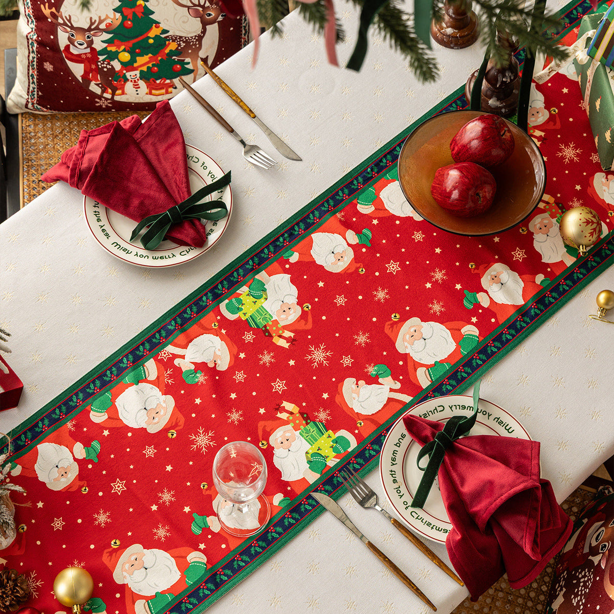 Christmas Table Runner with Reindeer and Star Print | Soft Cotton Blend Weave, Finished Edges | Machine Washable Mat, 5 Lengths