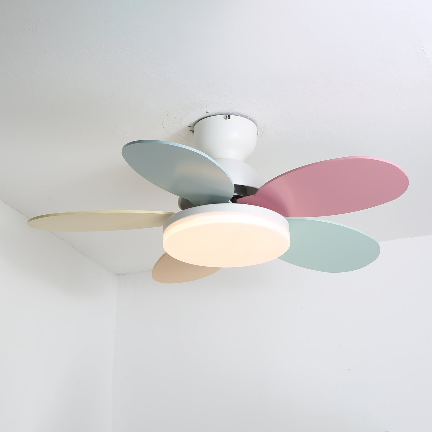 Petal-Style Ceiling Fan with LED Light