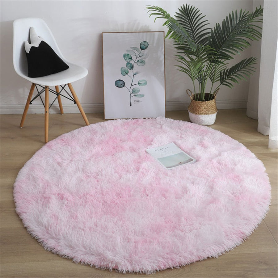Round Shaggy Area Rug in Soft Polyester | Dotted Non Slip Underside and an Overlocked Edge | Six Diameters, 14 Colors