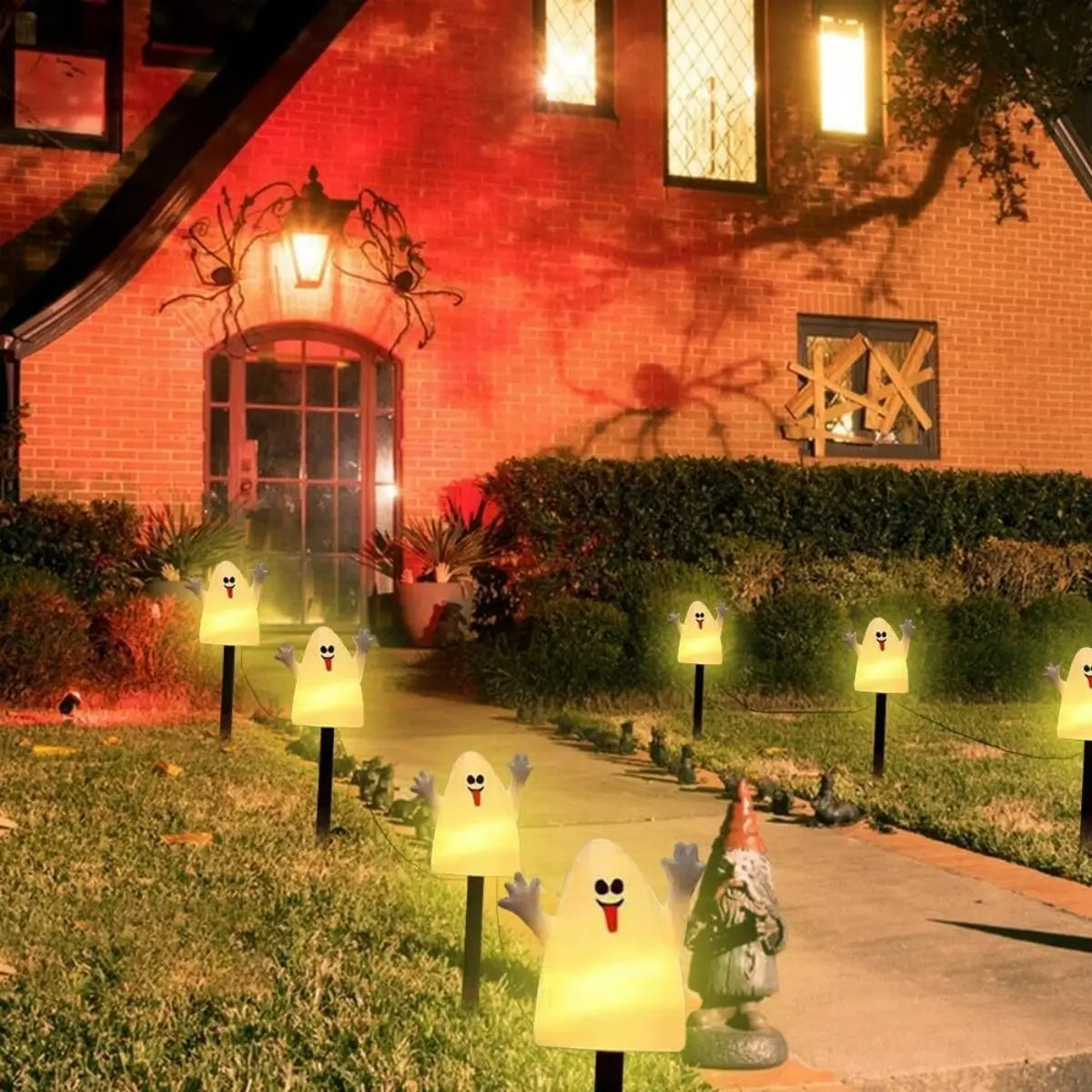 Solar panel and ground insert on a Halloween yard light