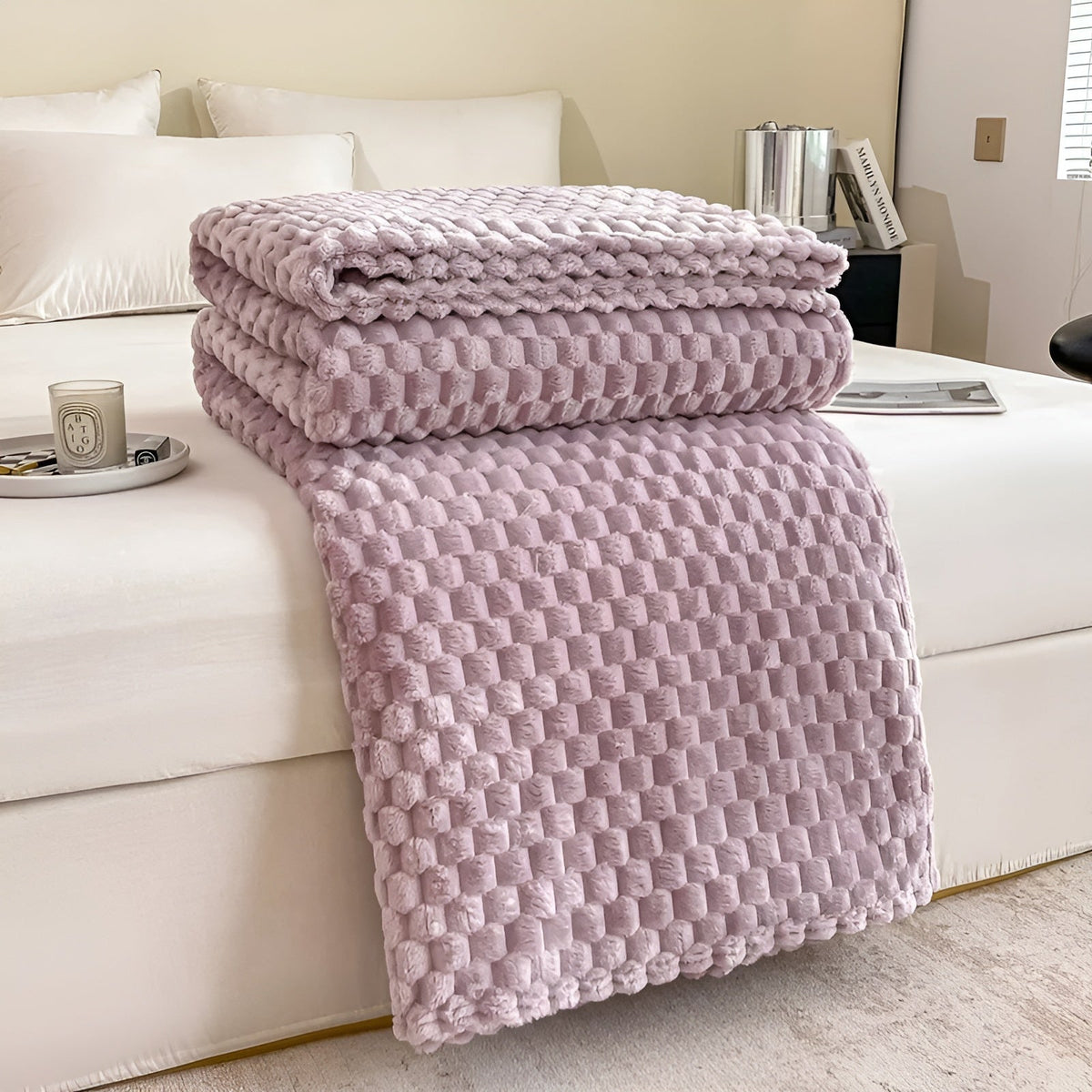 Soft Microfiber Throw for Sofa or Bed | Lightweight Warm Blanket in Seven Colors | Six Sizes Up to 200 x 230 cm
