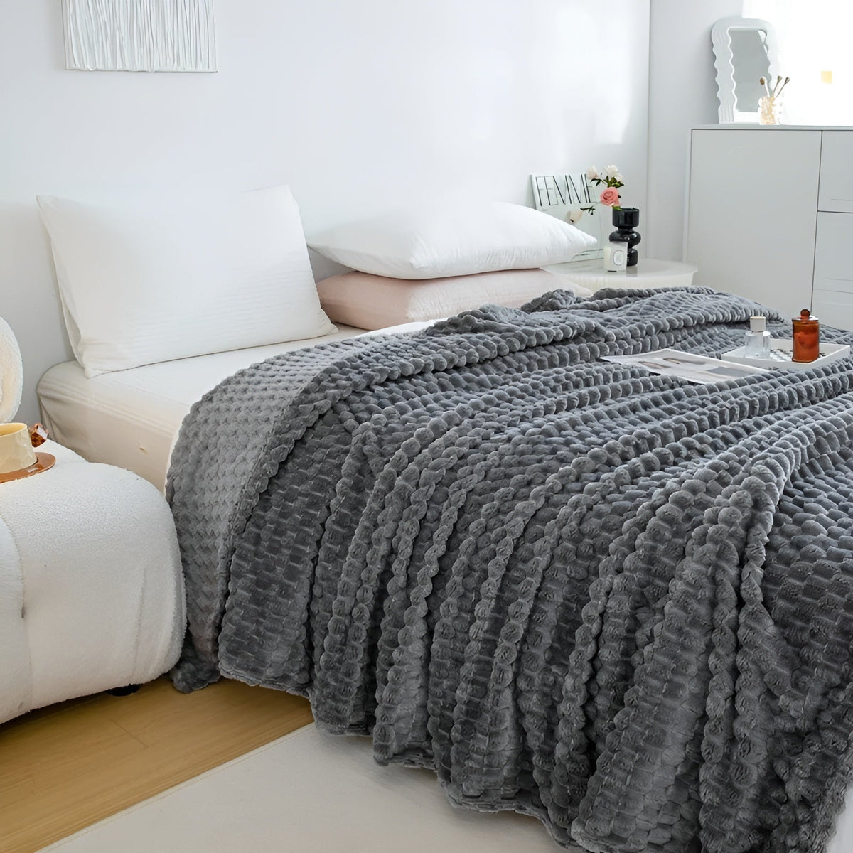 Soft Microfiber Throw for Sofa or Bed | Lightweight Warm Blanket in Seven Colors | Six Sizes Up to 200 x 230 cm
