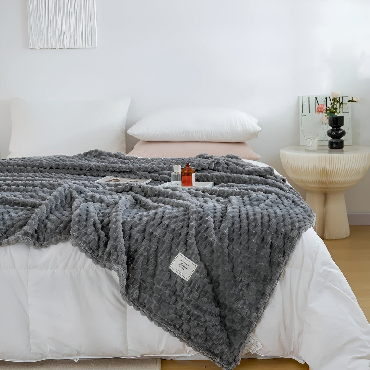 Soft Microfiber Throw for Sofa or Bed | Lightweight Warm Blanket in Seven Colors | Six Sizes Up to 200 x 230 cm