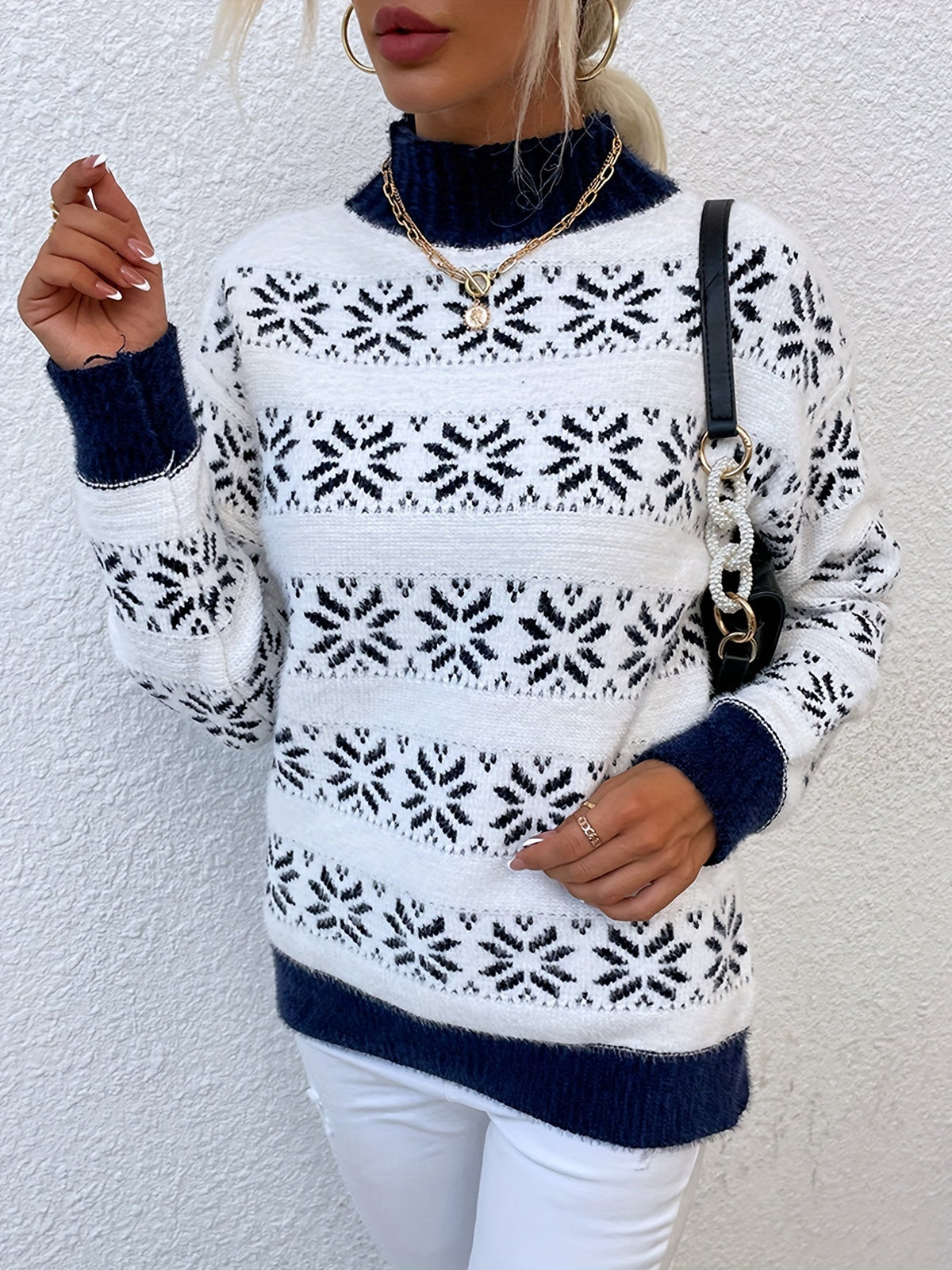 Christmas Sweater Women with Holly Pattern and Mock Neck | Soft Knit Festive Jumper in Pink or Green | Sizes S to L