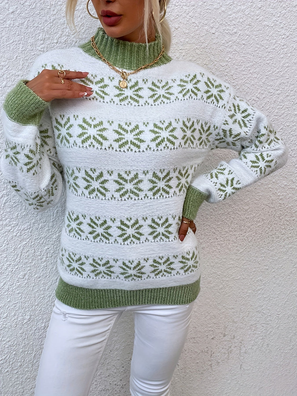 Christmas Sweater Women with Holly Pattern and Mock Neck | Soft Knit Festive Jumper in Pink or Green | Sizes S to L