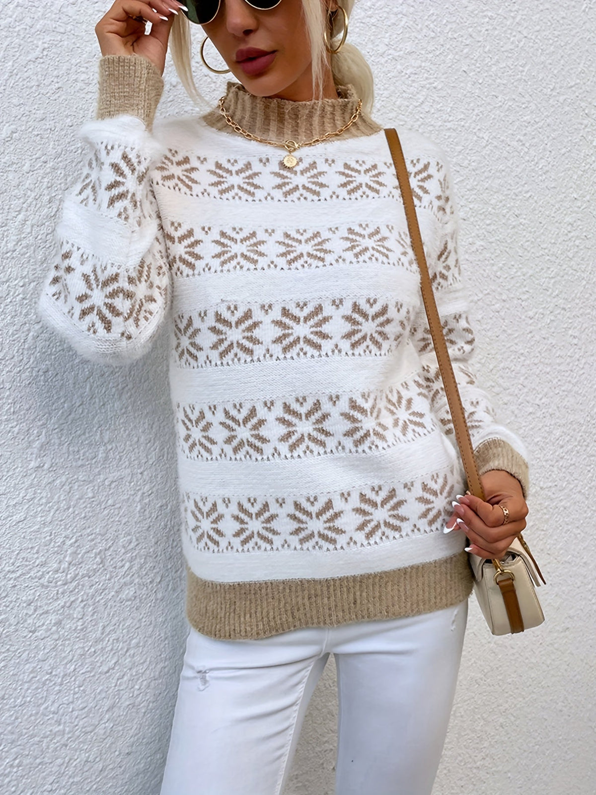 Christmas Sweater Women with Holly Pattern and Mock Neck | Soft Knit Festive Jumper in Pink or Green | Sizes S to L