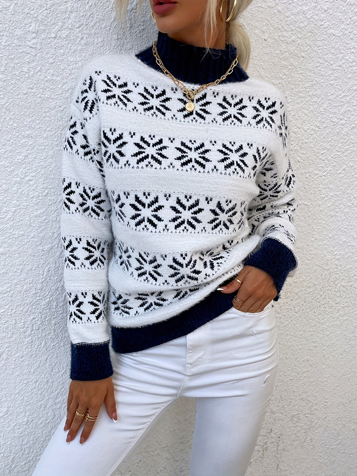 Christmas Sweater Women with Holly Pattern and Mock Neck | Soft Knit Festive Jumper in Pink or Green | Sizes S to L