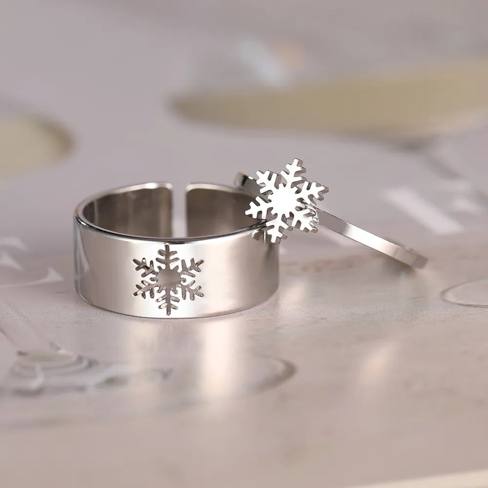 Christmas Snowflake Earrings | Gold-Plated 925 Silver Festive Jewelry | Lightweight Drops for Holiday Party Looks
