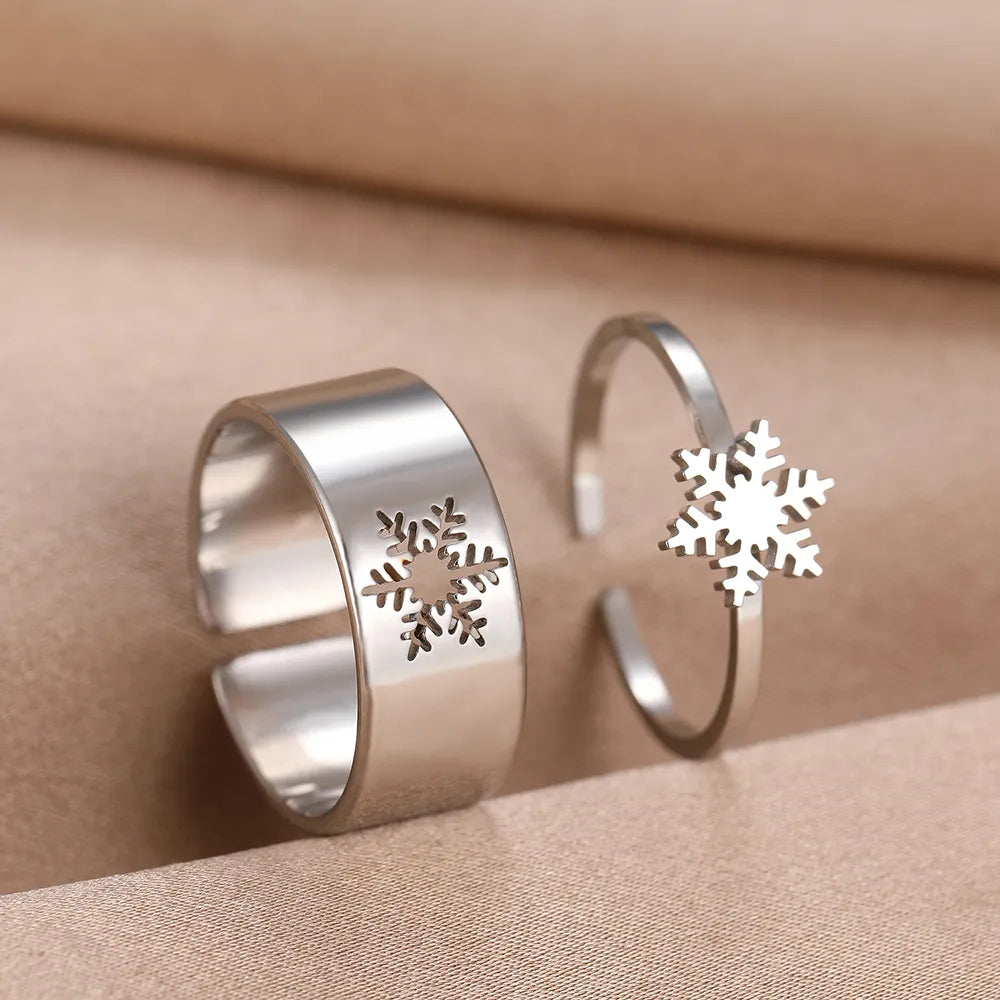Christmas Snowflake Earrings | Gold-Plated 925 Silver Festive Jewelry | Lightweight Drops for Holiday Party Looks