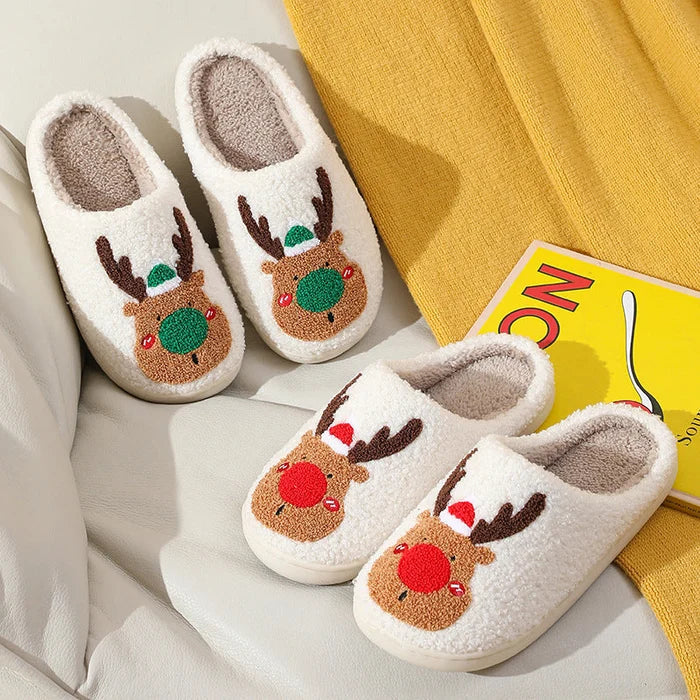Reindeer Slippers in Soft Plush | Cosy Christmas House Shoes in Red or Green | Festive Holiday Gift for Warm Feet