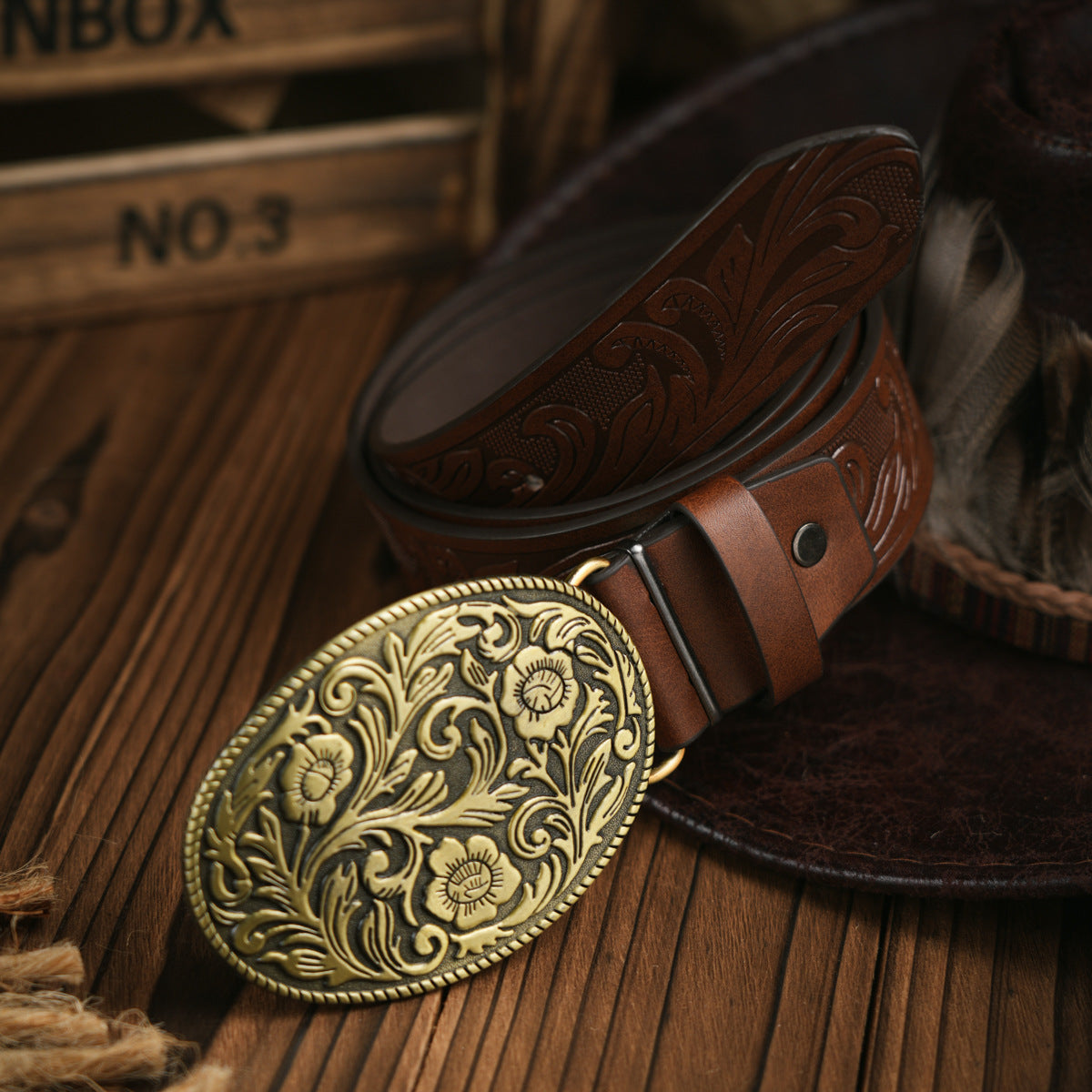 Western Style Belt for Him in Vegan Leather | Floral, Horse Head or Bull Buckle | Tooled Strap for Jeans and Chinos